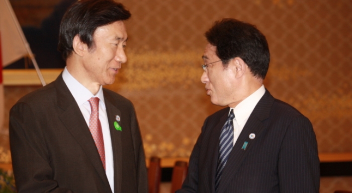 Ministers of Korea, Japan meet to mend ties