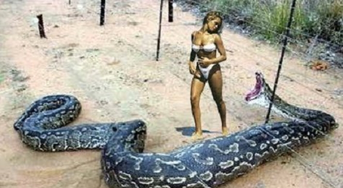 거대 뱀 소녀 공격 '미스테리'... 진실은?