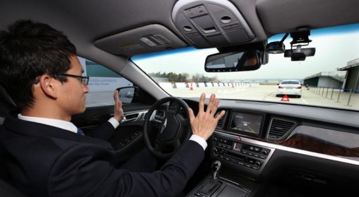 Carmakers close in on driverless dream