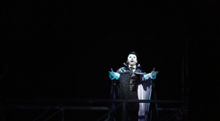 [Herald Review] Peering through mask of ‘Phantom’