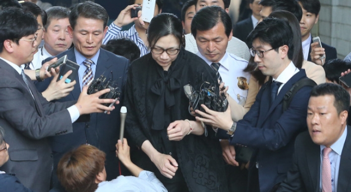 Korean Air heiress seeks to dismiss nut rage lawsuit in U.S.