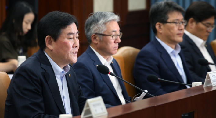 Korea to reduce consumption taxes to boost economy