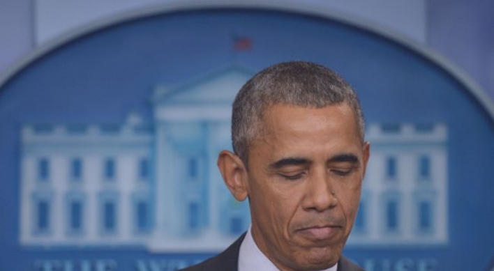 Obama voices anger over Oregon shooting, urges gun control