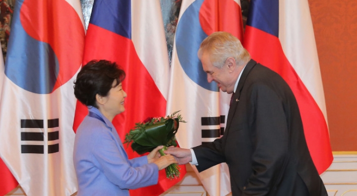 Seoul, Prague discuss nuclear plant cooperation