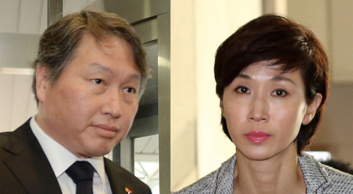 [Newsmaker] SK chairman to divorce, admits to affair