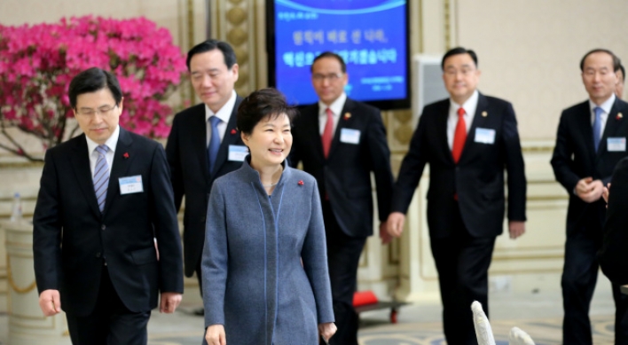 In diplomatic flurry, Park considers Iran visit