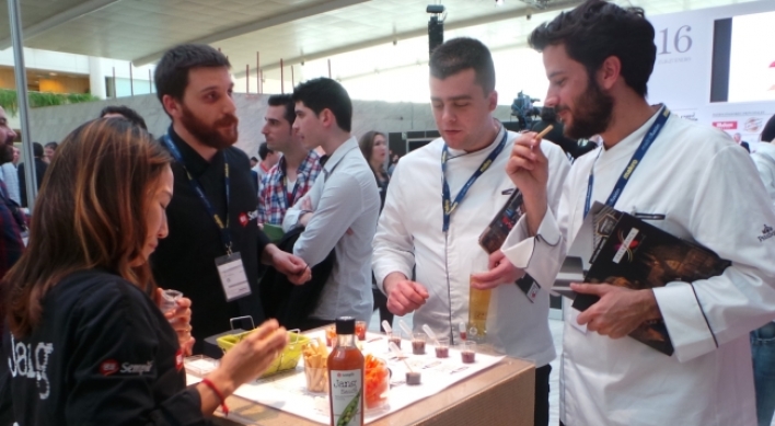 Sempio promotes Yondu at 2016 Madrid Fusion food fair