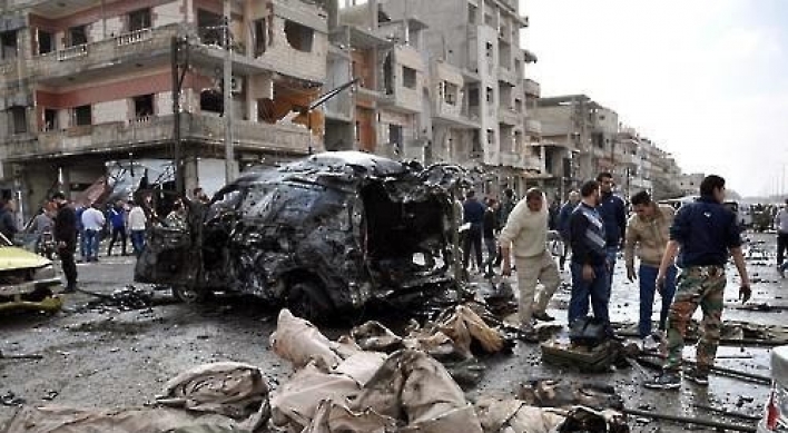 IS blasts kill more than 140 as US, Russia press Syria truce