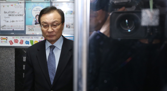 Ex-PM leaves Minjoo over nomination feud