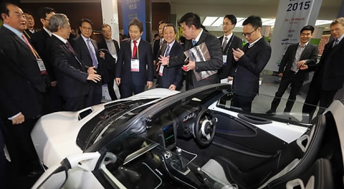 (EV Expo) Carmakers showcase green tech at EV expo