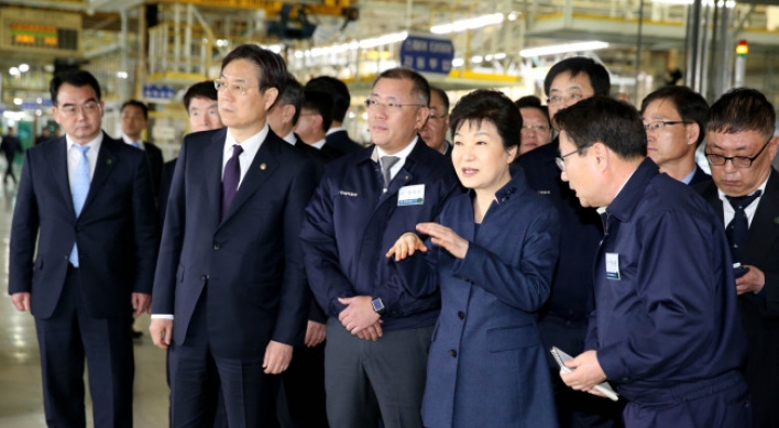 (EV Expo) Hyundai Motor unveils EV Ioniq at Jeju expo