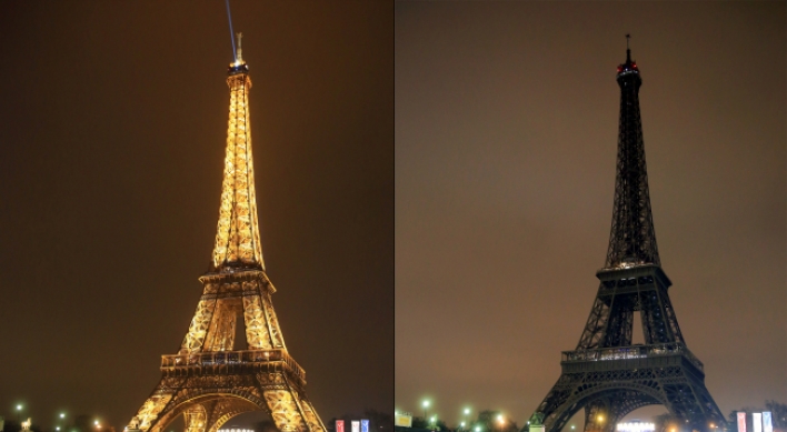 [Newsmaker] Landmarks go dark for 10th Earth Hour