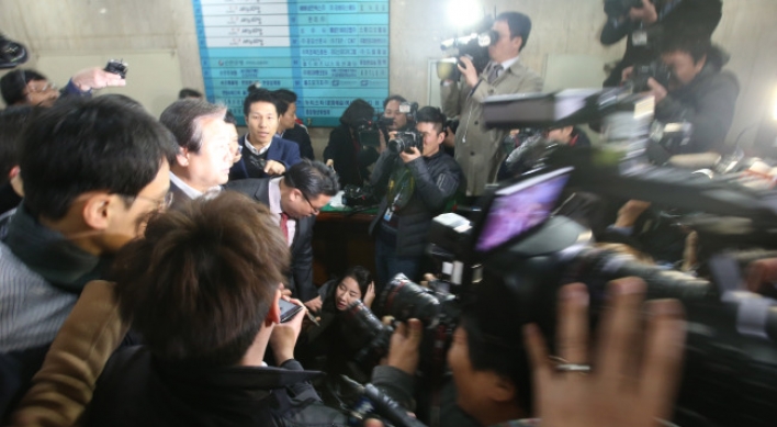 Saenuri manages compromise on nomination