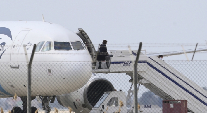 Egyptian plane hijacked, forced to land in Cyrus