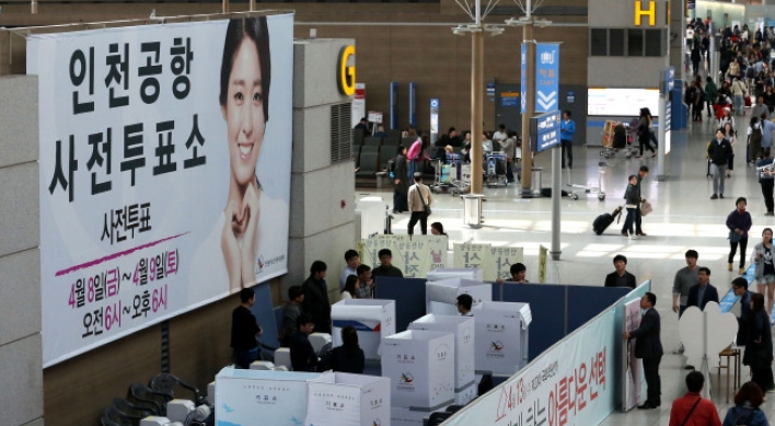 Early election voting kicks off