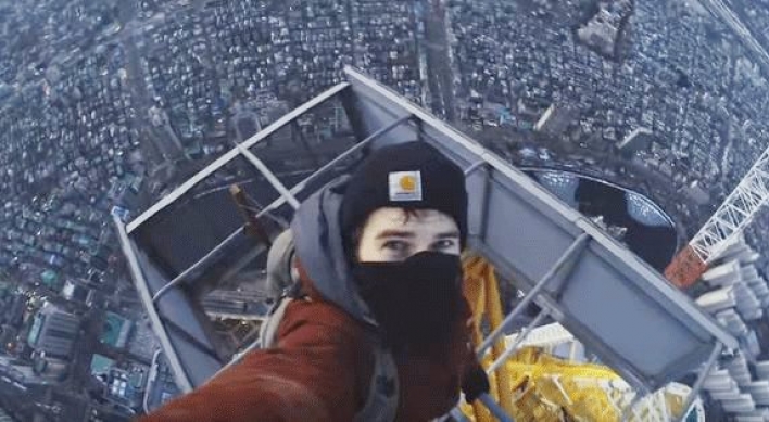 [Interview] Vitaliy Raskalov on his Lotte World Tower climb