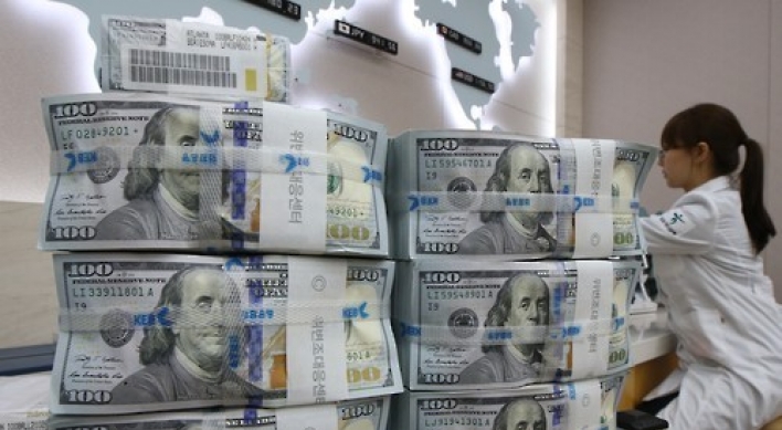 Korea's foreign currency deposits jump 13% in March