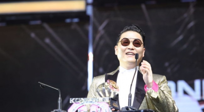 Psy and iKON win awards at China Music Awards