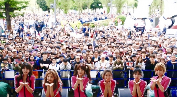 AOA meets Japanese fans