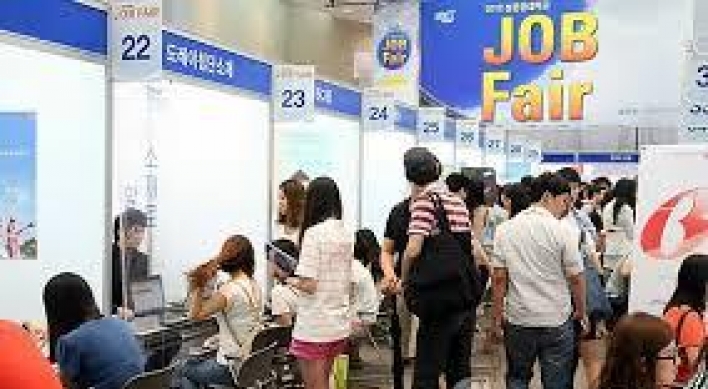 Korea's jobless rate falls to 3.9% in April