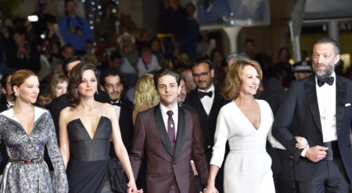 Cannes wunderkind blows off boos for new all-star drama