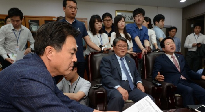 Saenuri feuding restarts