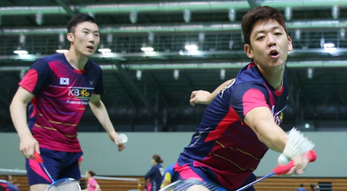 Korean badminton duo eyeing gold, rebirth in Rio
