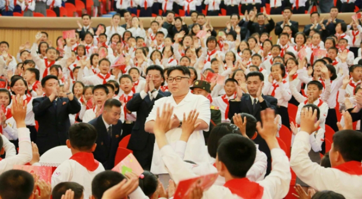 N. Korean students mobilized to pick wild greens for soldiers