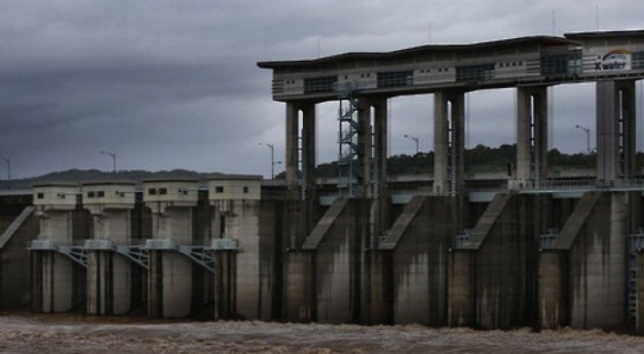 N. Korea discharges dam water near border with South