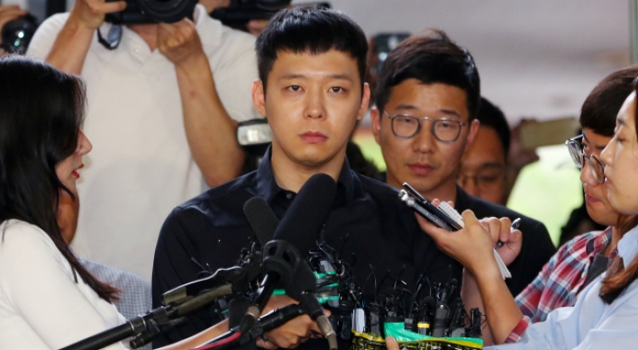 Park Yoo-chun faces sex trade, fraud charges
