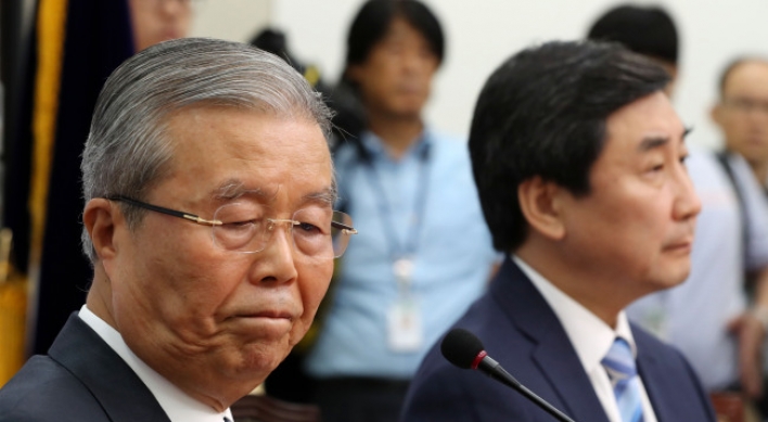 Minjoo Party leader slams tax hike on cigarettes