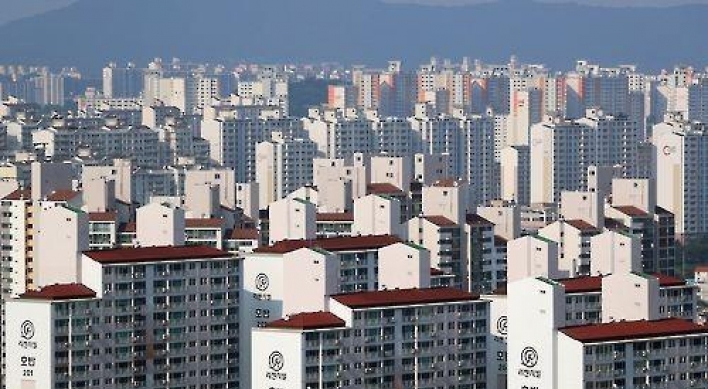 Property sector shrinks in Q2 on weak market