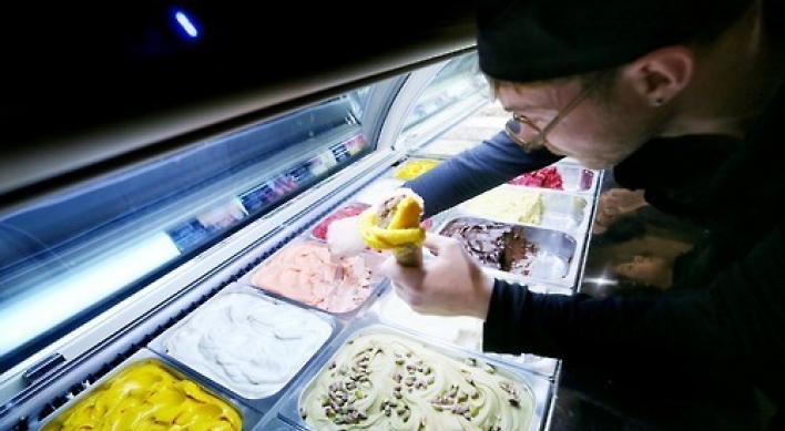 Ice cream sales drop despite unusual heat wave