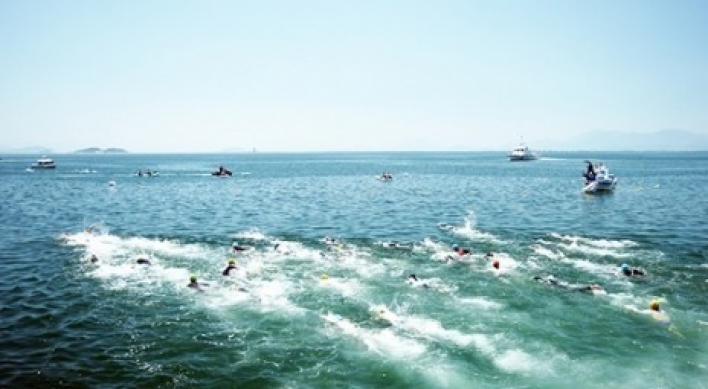 Two swimmers die at open water swimming