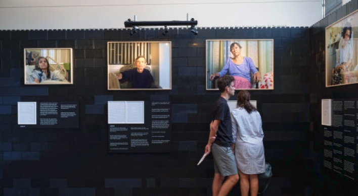 LA art exhibition look at dying through words, photos