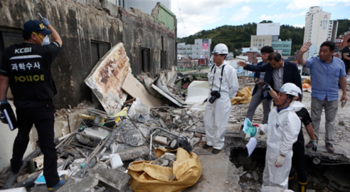 2 workers die in construction site collapse in Jinju