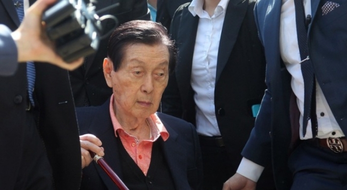 Lotte founder to be questioned in corruption probe