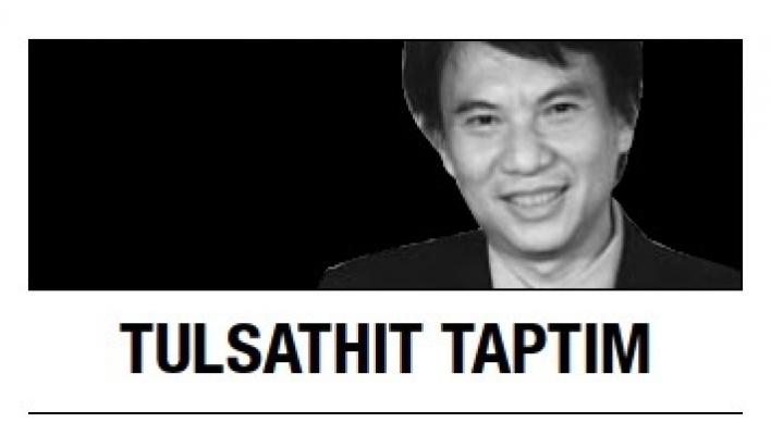 [Tulsathit Taptim] Can Thai reporters bite Soros’ hand?　