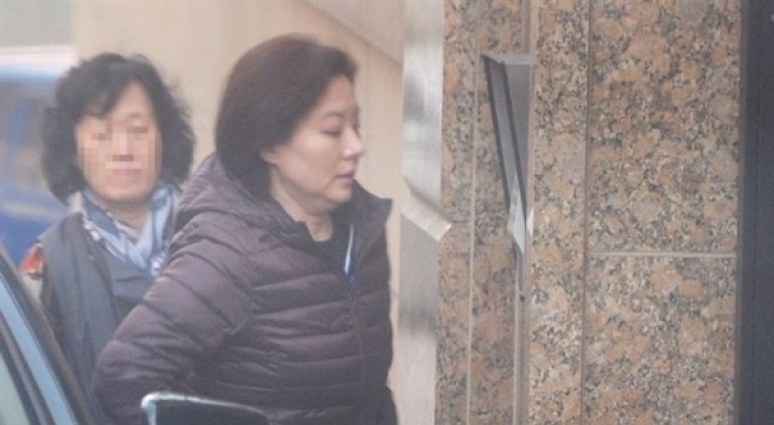 Prosecution seeks to forcibly summon Lotte founder’s wife