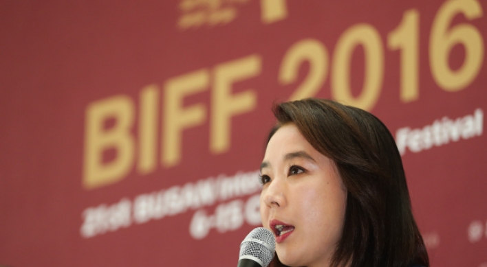 Controversy-ridden Busan film fest to open next month as scheduled