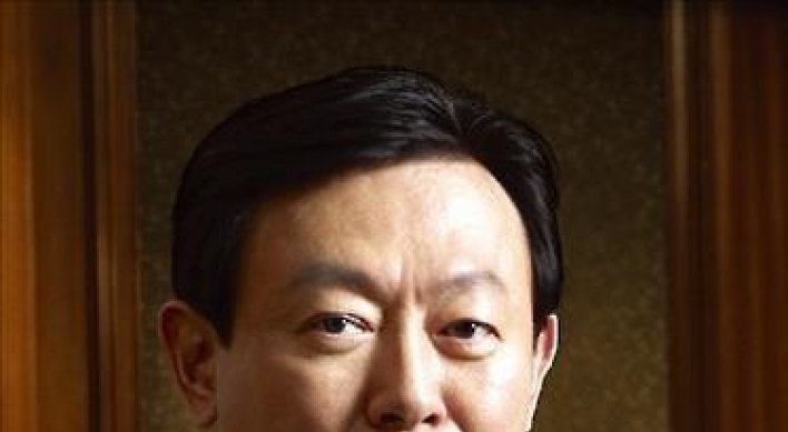 Lotte probe zeroes in on chairman