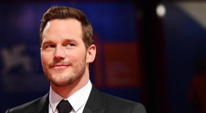 Flush with opportunities, Chris Pratt plays a new hand