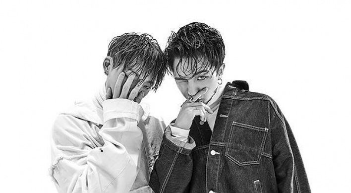 MOBB tops global music charts