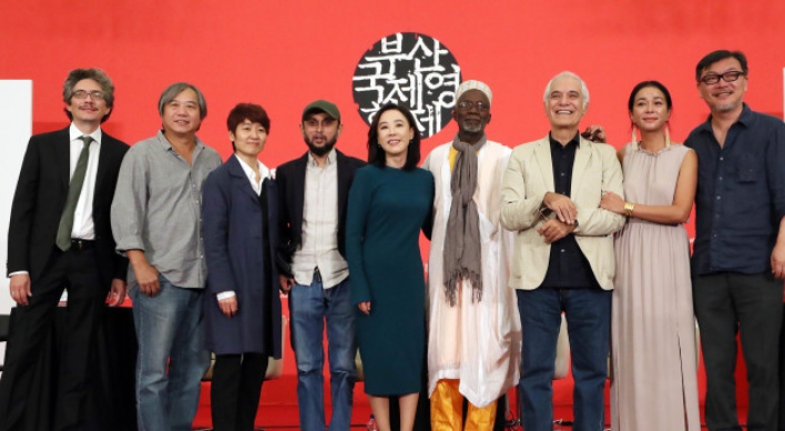 Busan Film Fest closes amid struggles, welcomes new beginning
