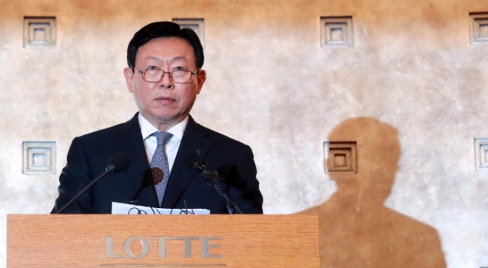 Lotte chairman vows to improve transparency