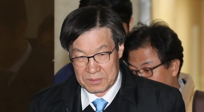 Posco chief questioned overnight by prosecutors over political scandal