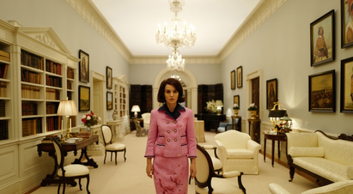 [Movie Review] In ‘Jackie,’ a fractured Kennedy fable