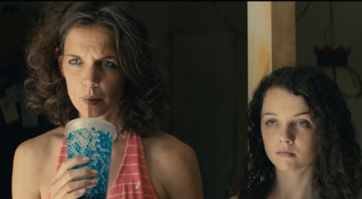 Katie Holmes probes mom-daughter bond in directorial debut