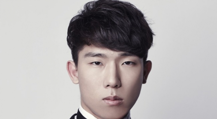Cellist Mun Tae-guk named new Kumho Artist in Residence