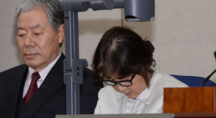 Choi Soon-sil appears at court, denies charges